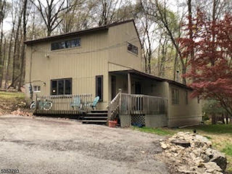 54 Hillside Ter - Photo 1