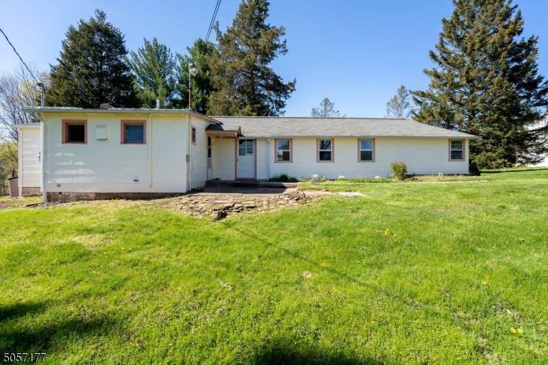 58 Pond Ln - Photo 1
