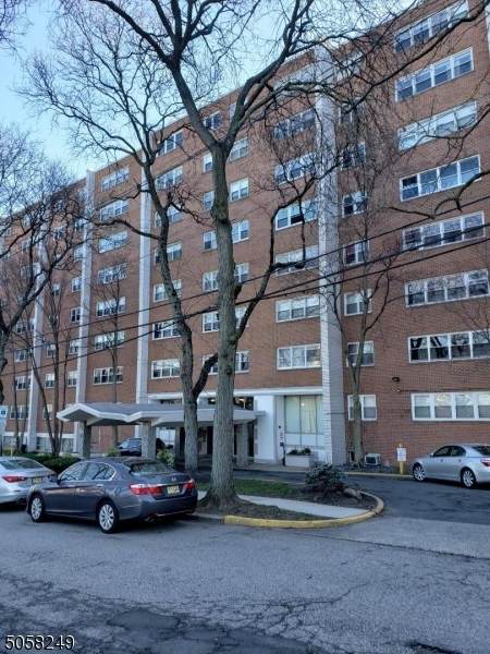 39 E 39th St - Photo 1
