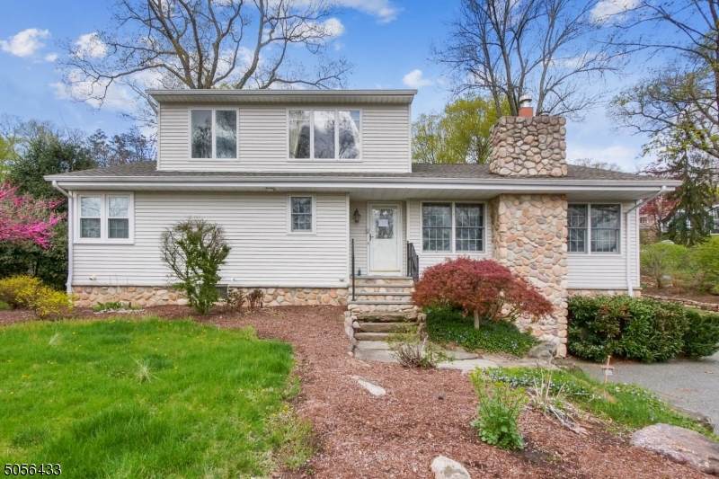 245 Boulevard - Photo 1