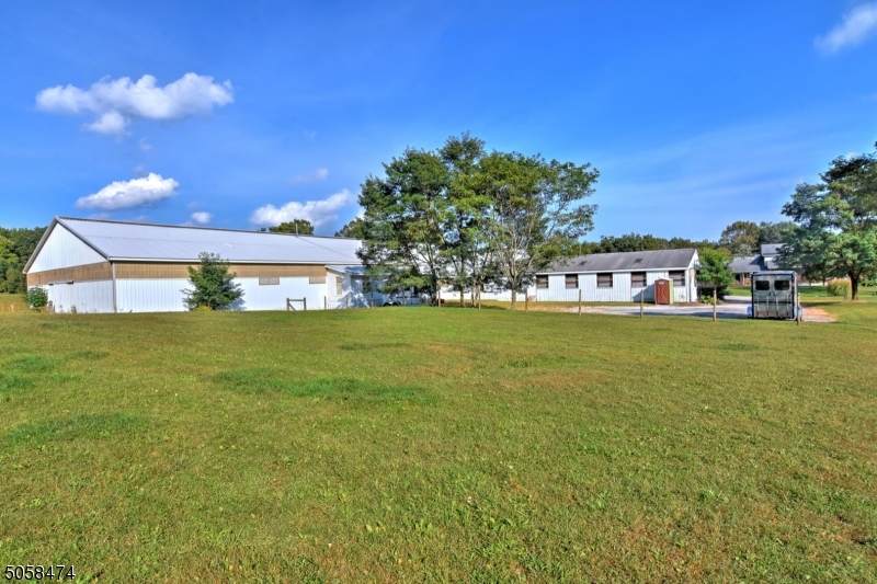 909 Greenville Rd - Photo 1