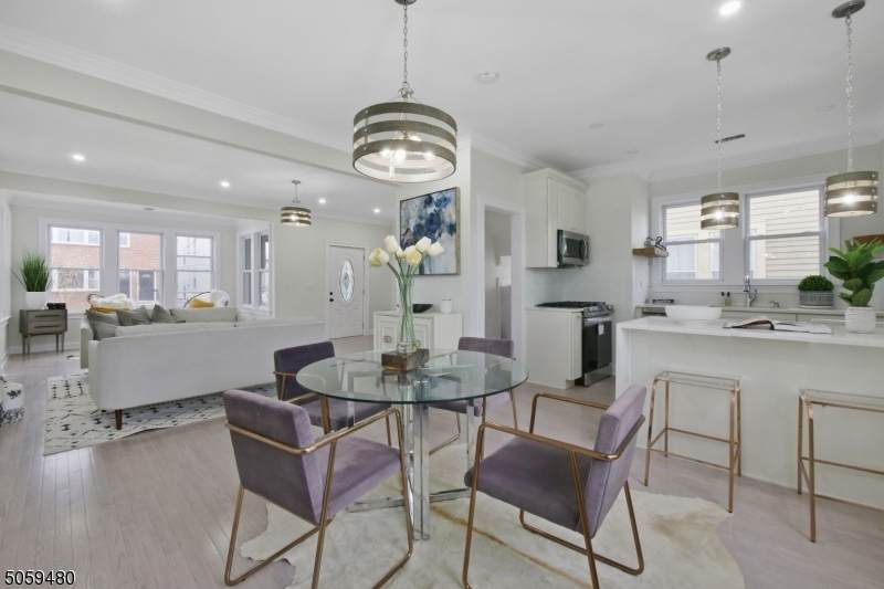 212 Laurel Ave - Photo 1