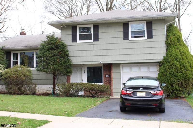 207 Holly Dr - Photo 1