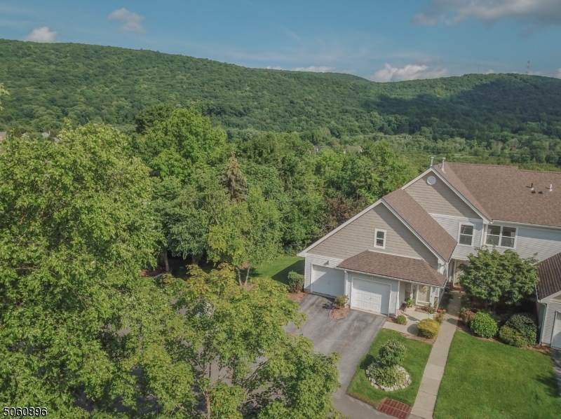23 Eagles Nest Ln - Photo 1