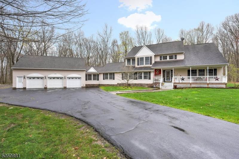 51 Morgan Dr - Photo 1