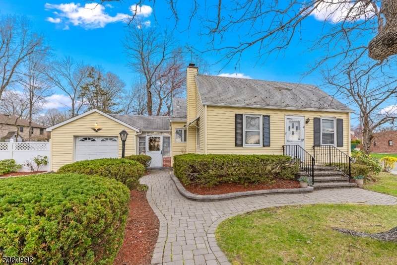92 Ridgedale Ave - Photo 1