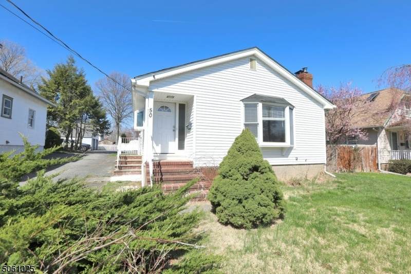 50 Chestnut Ave - Photo 1
