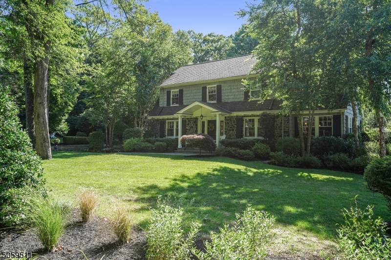 50 Grosvenor Rd - Photo 1