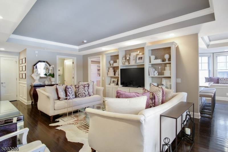 40 W Park Place Unit 202 - Photo 1