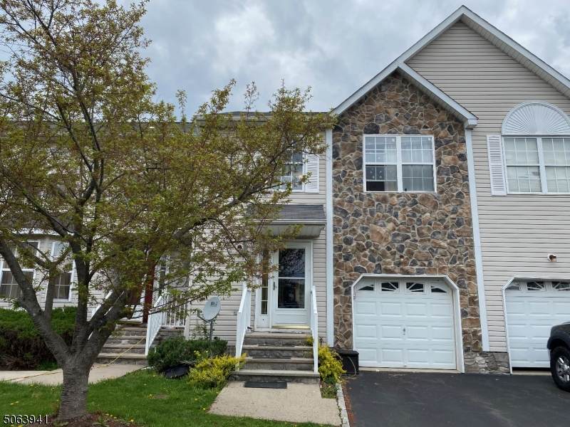 19 Jill Ct - Photo 1