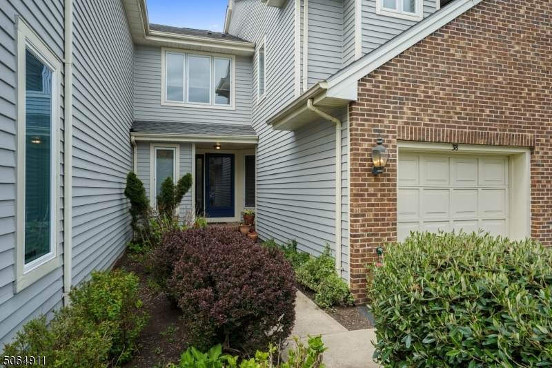 38 Jesse Ct - Photo 1