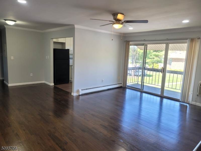 18 Deanna Dr Apt 36 - Photo 1