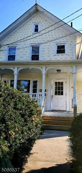 18 Washington St - Photo 1