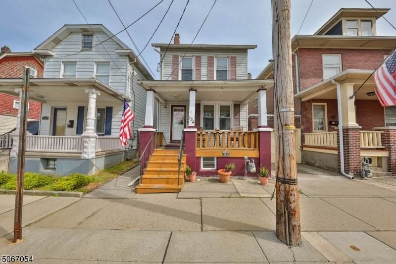 134 Glen Ave - Photo 1