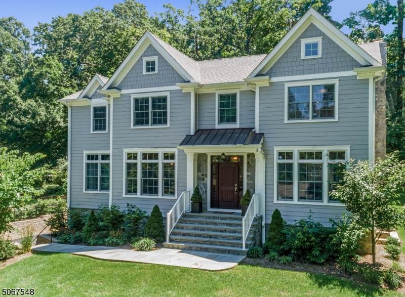 73 Highland Ave - Photo 1