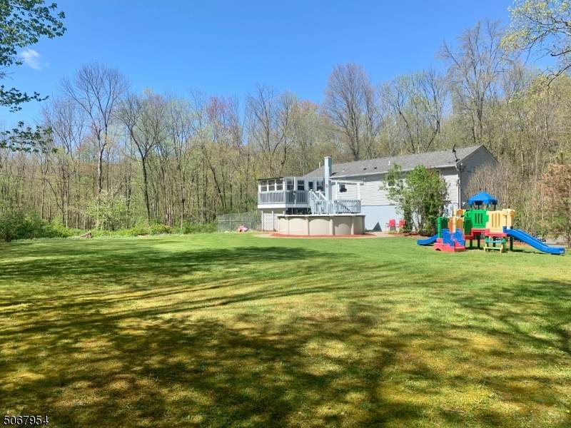 913 Old School House Rd - Photo 1