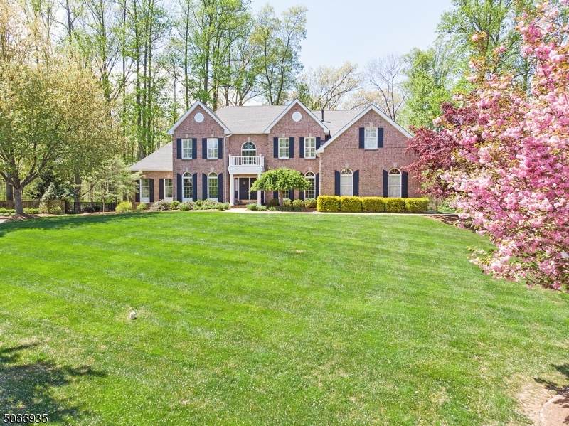 28 Independence Dr - Photo 1