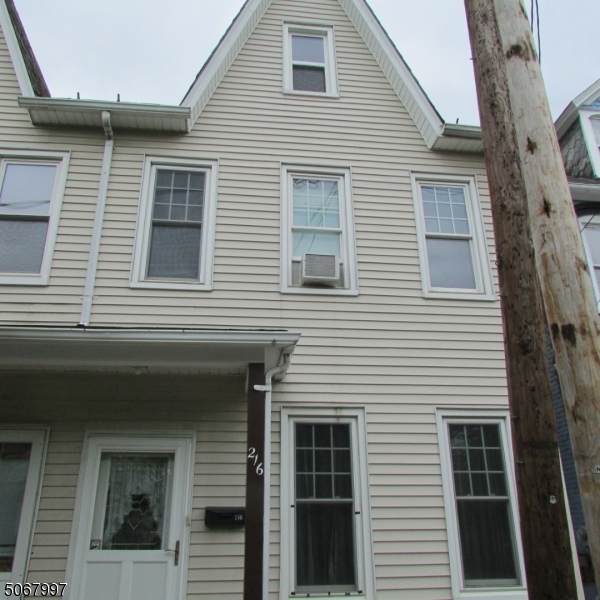 216 Lewis St - Photo 1