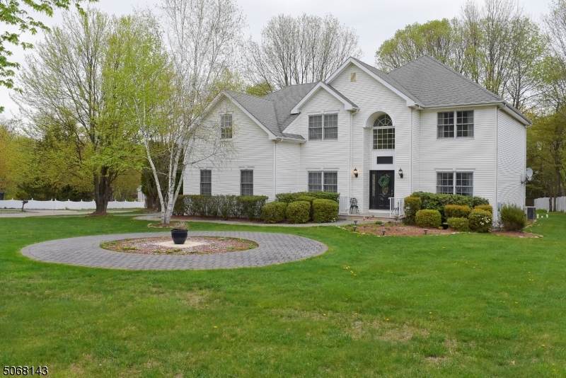 2 Jewel Dr - Photo 1