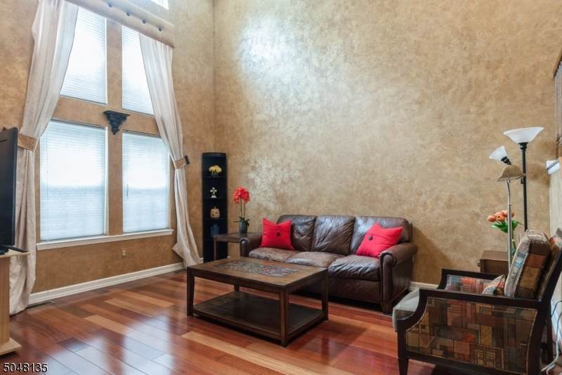 336 Tammy Ln - Photo 1