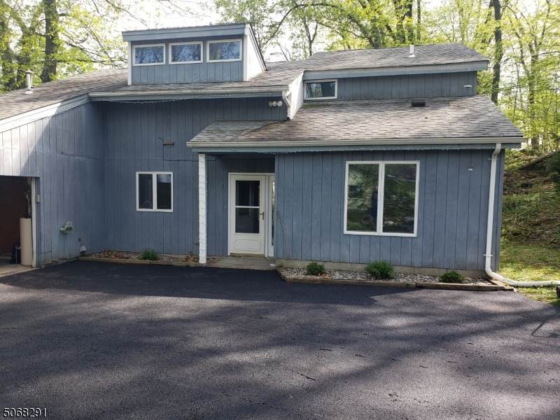 2 Pochuck Ct - Photo 1