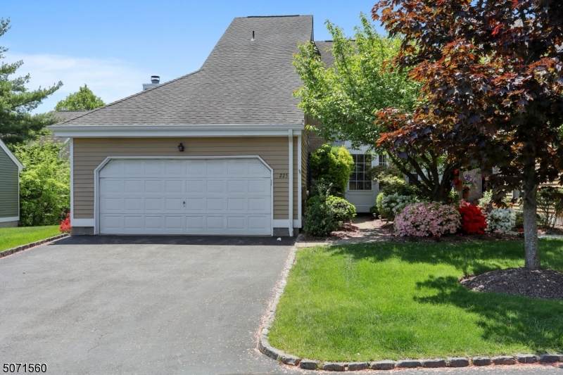 225 Crescenzi Ct - Photo 1