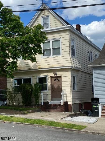 112 Summit Ave - Photo 1