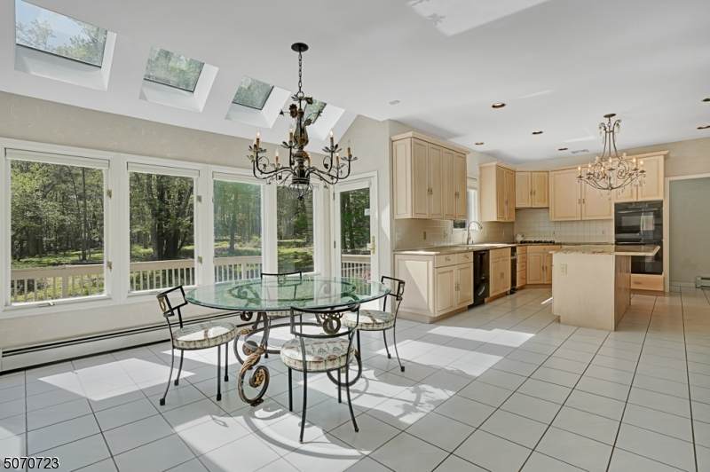 13 Heath Dr - Photo 1
