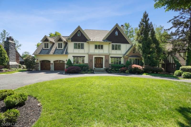 910 Highland Ave - Photo 1