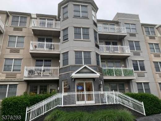 30 Freedom Way - Photo 1
