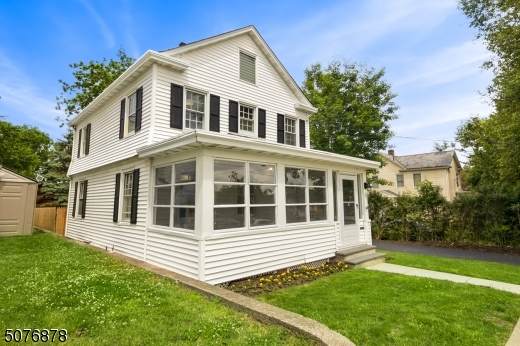 110 Grant St - Photo 1
