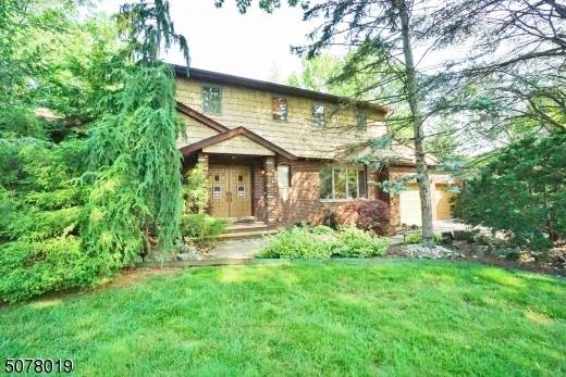 36 Kennedy Dr - Photo 1