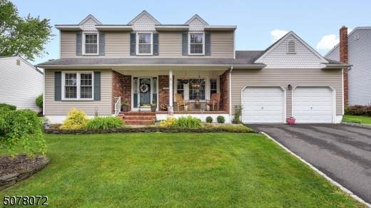 8 Myers Pl - Photo 1