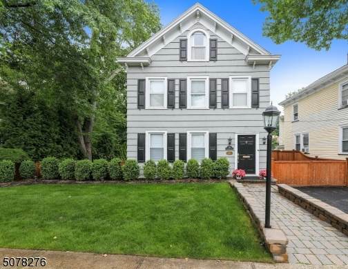 594 Springfield Ave - Photo 1