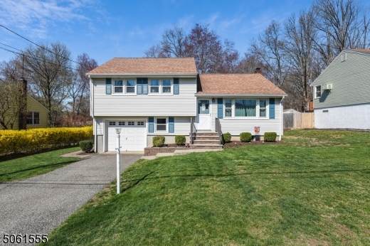 9 Lafayette Pl - Photo 1