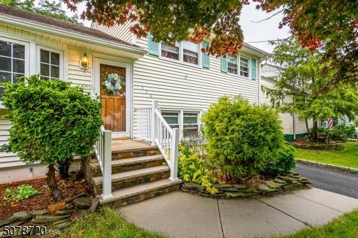 336 Concord St - Photo 1