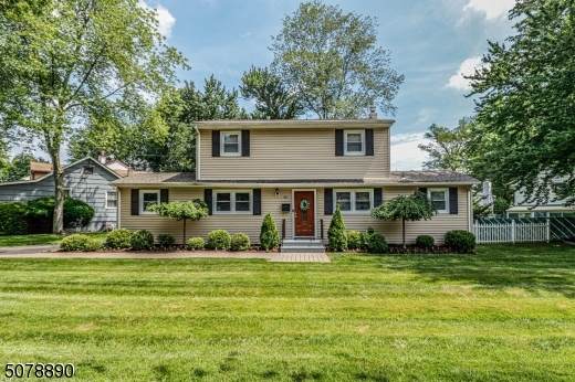 52 Jacksonville Dr - Photo 1
