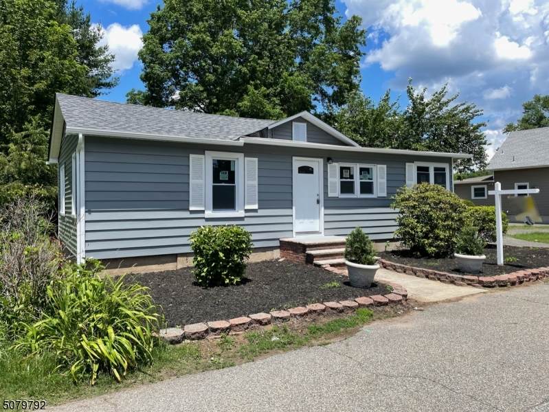 14 Maple St - Photo 1