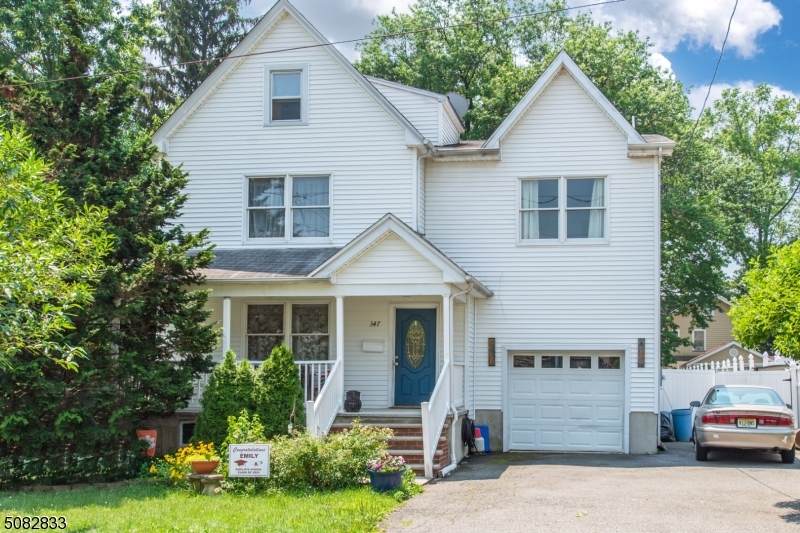 347 Chestnut St - Photo 1