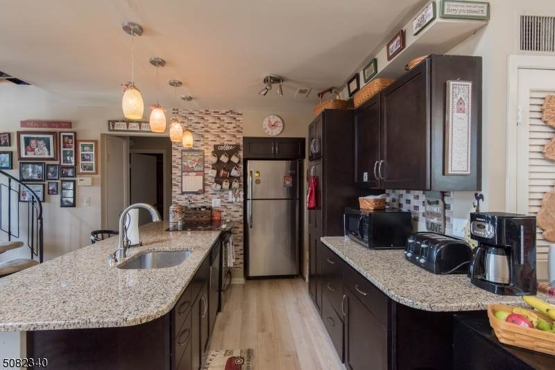 7 Pevero Dr - Photo 1
