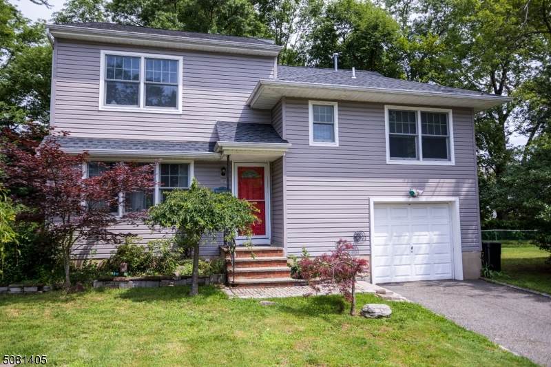 74 Hazel Ave - Photo 1
