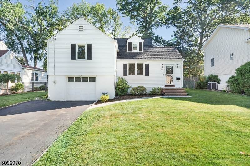29 Elmwood Rd - Photo 1