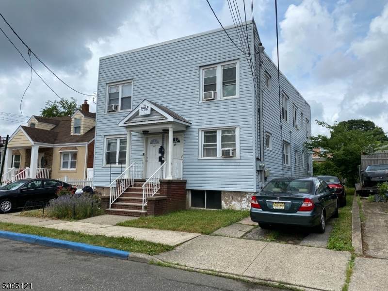 40 Raritan Ave - Photo 1