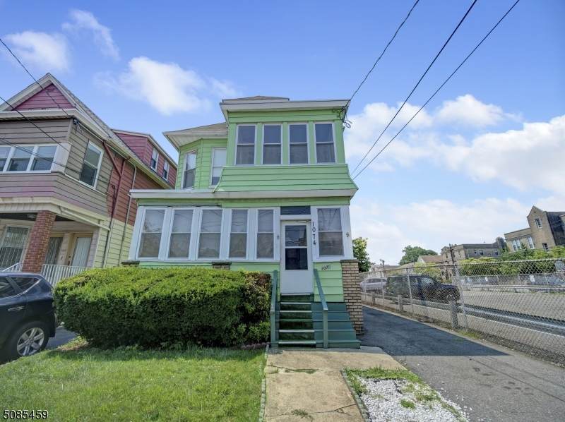 1074 North Ave - Photo 1