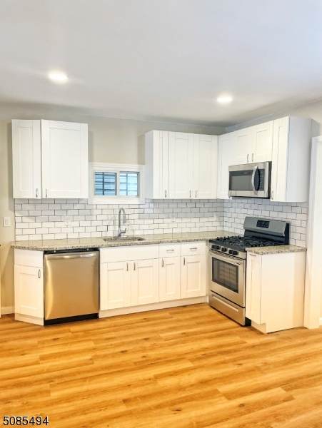 8 N York St - Photo 1
