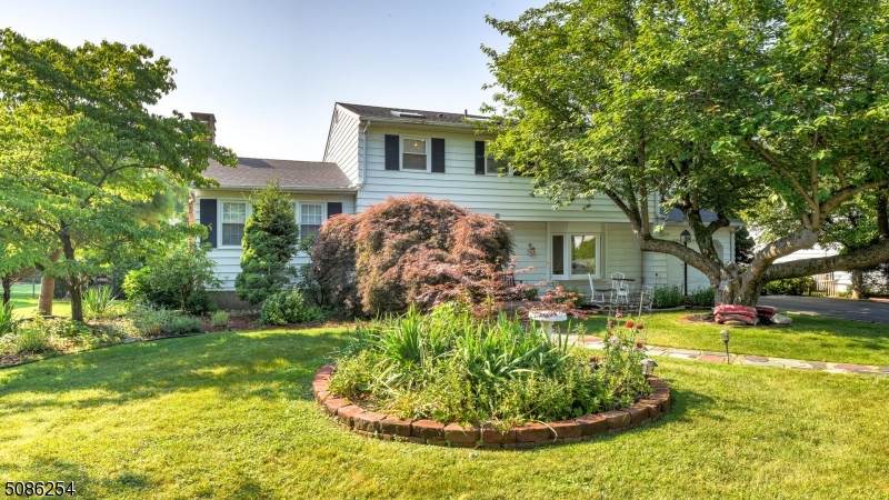27 Templar Way - Photo 1