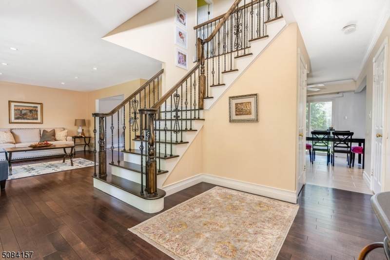 9 Aberdeen Cir - Photo 1