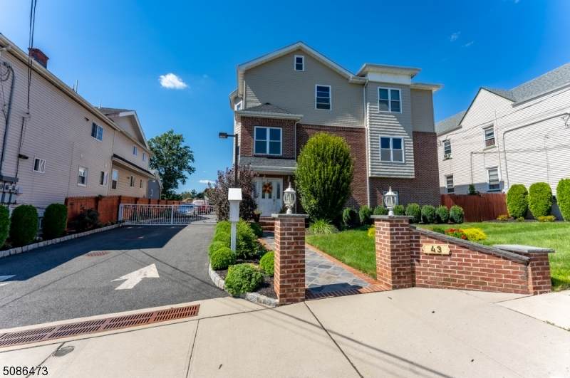 43 Bridge St - Photo 1