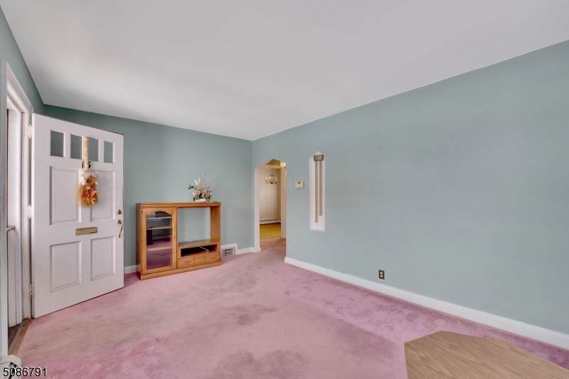 13 Madison St - Photo 1