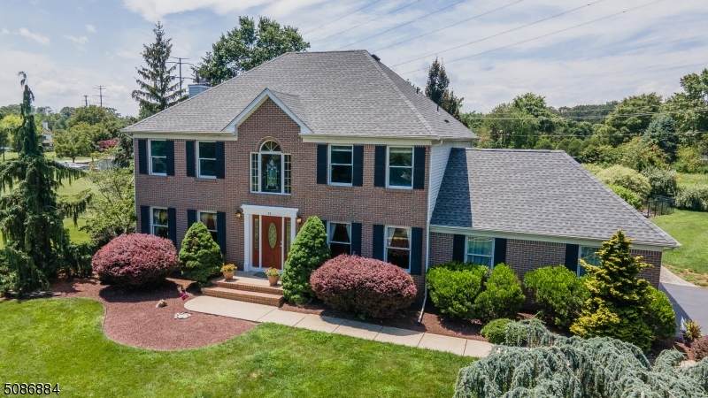 29 Barrington Dr - Photo 1